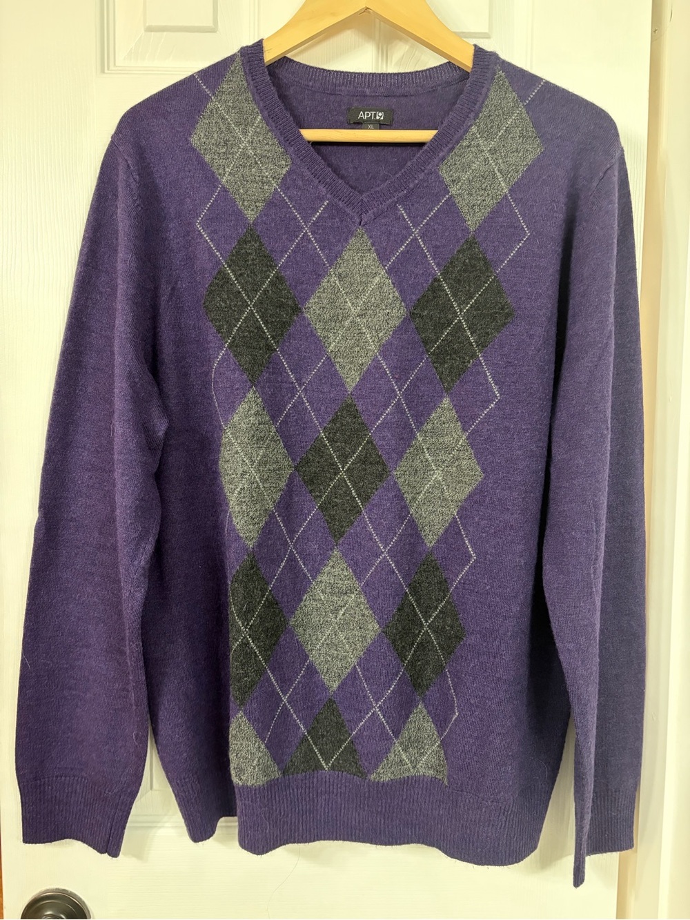 Apt. 9 Purple V-Neck Argyle Sweater